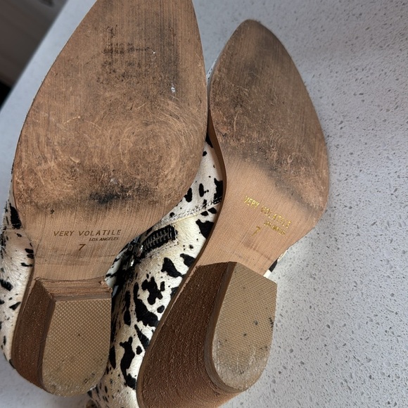 🍍VERY VOLATILE ANIMAL PRINT SIDE ZIP BOOTIE🍍SZ 7 - Picture 5 of 5